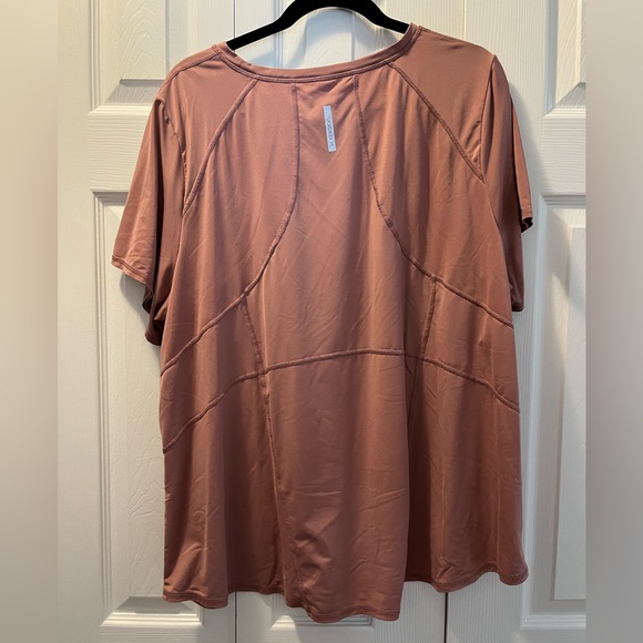 Xersion pink work out top - Picture 2 of 4